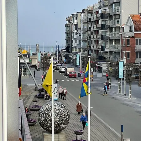App Zeelaan C4 Apartman *